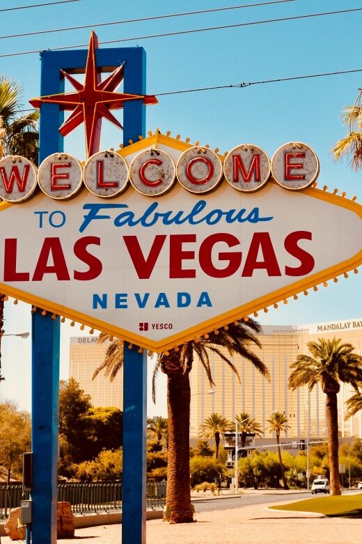 Vegas Highlights: Neon Lights & Desert - Audio Driving Tour - Detailed Breakdown of the Itinerary