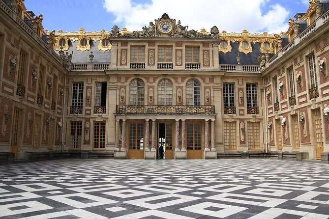Versailles Palace & Marie-Antoinette's Estate Private Guided Tour with Lunch - In-Depth Look at the Itinerary
