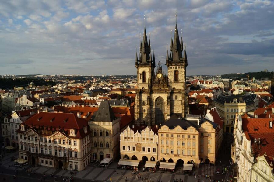 Vienna: Prague Guided Day Trip with Hotel Pickup - The Itinerary Breakdown: What to Expect