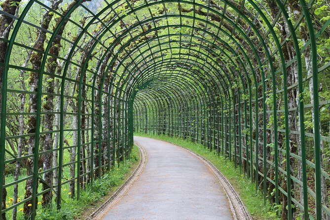 VIP Day Trip Neuschwanstein and Linderhof Castle from Munich - What Travelers Love About This Tour