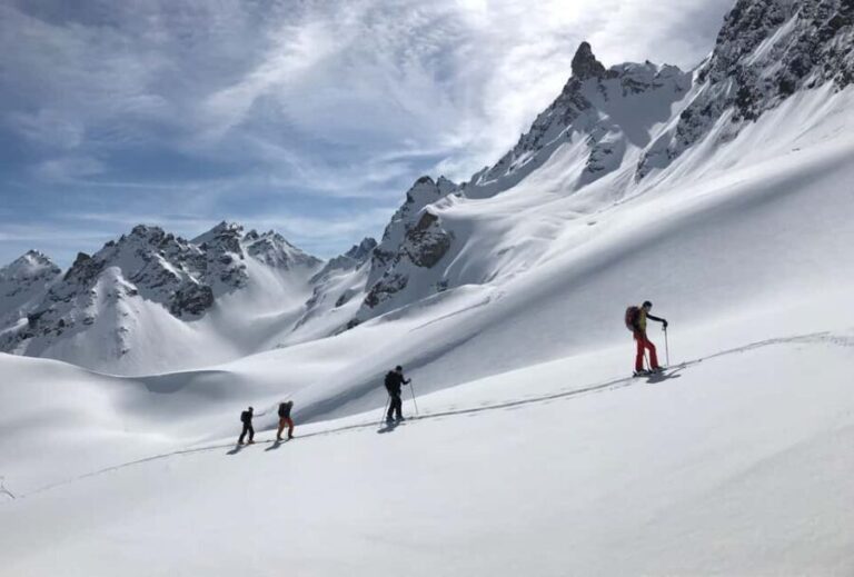 Vorarlberg: Easy ski tour in the Silvretta including mountain railway ticket - An In-Depth Look at the Tour Experience