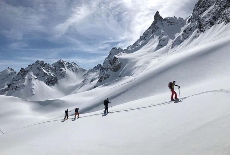 Vorarlberg: Easy ski tour in the Silvretta including mountain railway ticket - An In-Depth Look at the Tour Experience