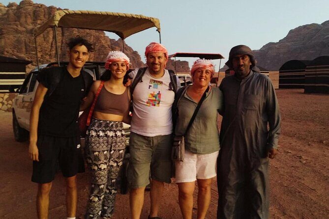 Wadi Rum 2-Day Jeep Tour with Meals and Overnight in Bedouin Camp - Detailed Breakdown of the Itinerary
