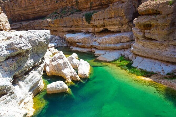 Wadi Shab Trekking and Swimming Tour - Authentic Experiences and Insider Tips