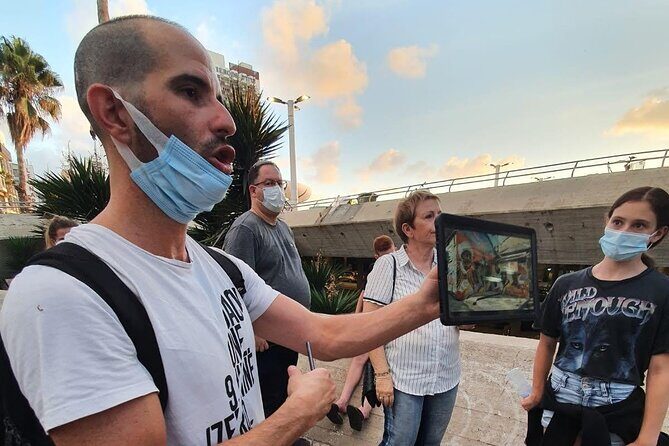Walking Graffiti Tour with Augmented Reality in Tel Aviv - An In-Depth Look at the Tour Experience