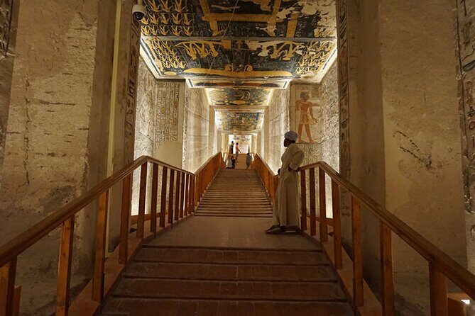 West Bank 2 - What Sets This Tour Apart