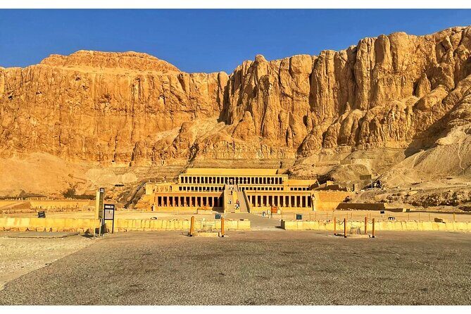West Bank(Kings valley, Hatshepsut, Habu and Memnon) - Temple of Medinat Habu: A Colorful Testament to Ramses III