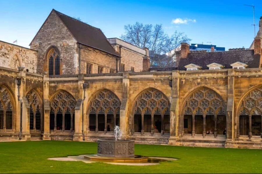 Westminster Abbey private guided tour with expert guide - Exploring Westminster Abbey: A Detailed Review