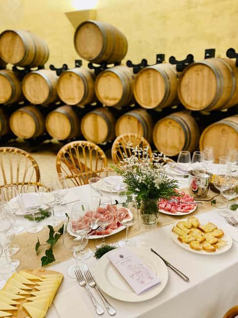 Winery tour and Tuscan wine tasting with culinary specialties - Exploring the Experience in Detail