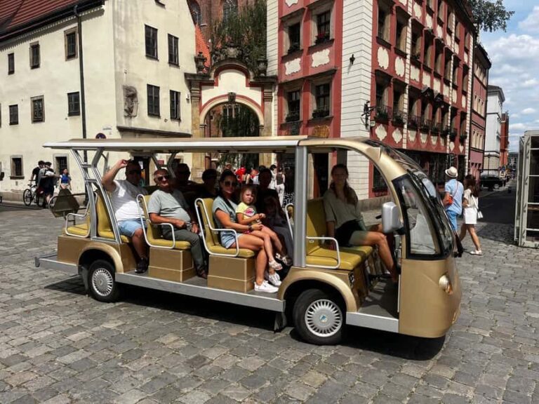 Wroclaw: Private UNLIMITED beer incl. City Tour By Golf Cart - What to Expect During the Tour