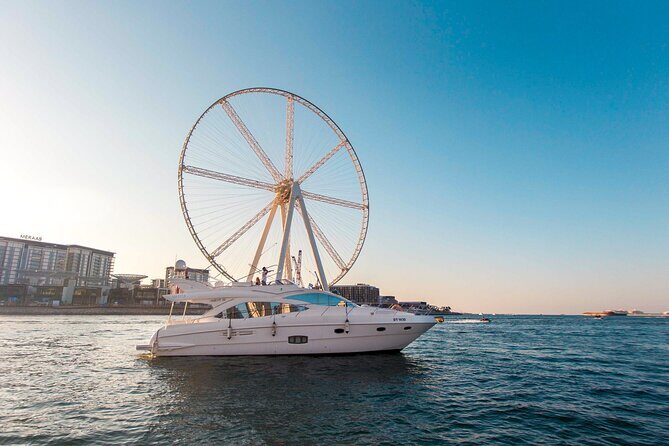 Yacht Trip Dubai : Book 56 ft Premium Yacht up to 21 people - Who Will Love This Yacht Trip?