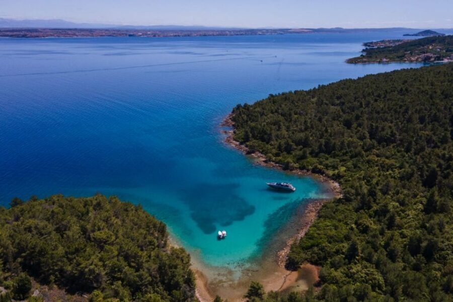 Zadar: Boat tour Half day -5 hours - Anchoring in Bays for Swimming and Snorkeling