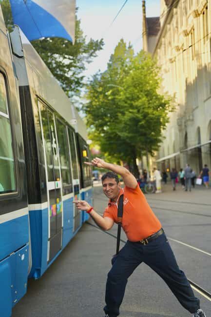 Zurich: Photoshoot & Private Guided Tour with a Local - What to Expect from the Tour