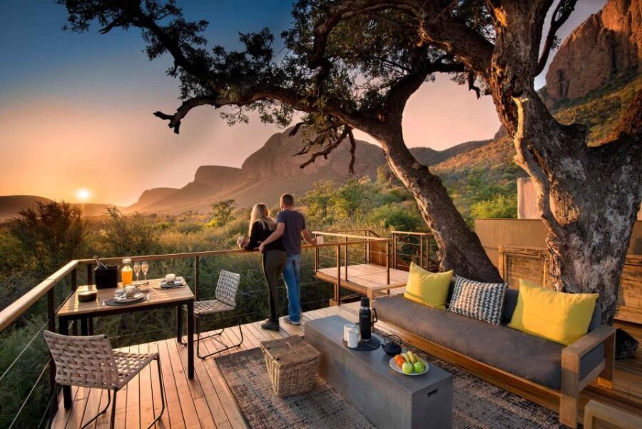 1/2 Day Tour to Drakensberg Mountains & Hiking from Durban - An Introduction to the Experience