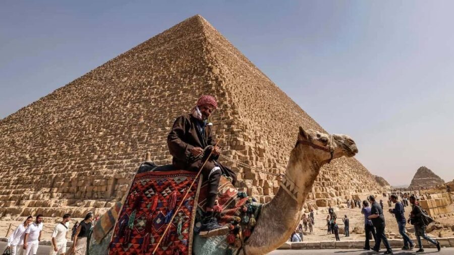 2 Days Tour To Pyramids, Museum and Coptic Cairo - Day 2: Coptic Cairo and Cave Church Experience