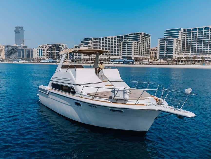 45ft Luxury Yacht Trip up to 15 Guests in Dubai - Who Will Love This Tour?