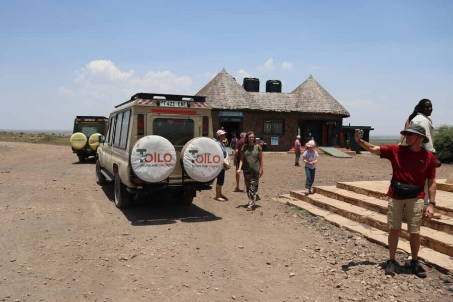 5-Day Group Safari Tarangire, Serengeti, Ngorongoro, Manyara - What Sets This Tour Apart?