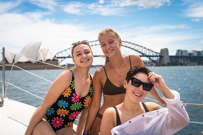 7 Day ULTIMATE Sydney (18 - 35s) - Transportation, Group Size, and Value