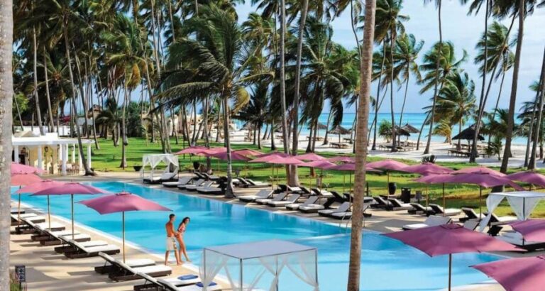 7 Days Kenya Wildlife Safari and Diani Beach Safari - Why This Tour Offers Great Value