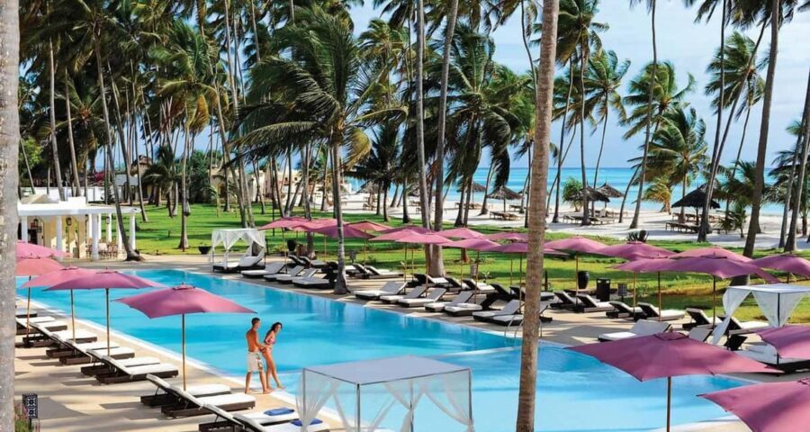 7 Days Kenya Wildlife Safari and Diani Beach Safari - Why This Tour Offers Great Value