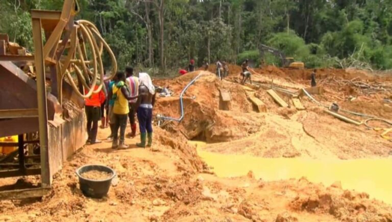 A 3-Day Gold Mining (Galamsey) and Culture Tour with meal. - Community Engagement and Cultural Activities