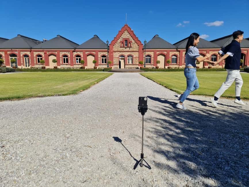 A Barossa Valley pickup: Wine and Heritage Tour, Local Guide - The Itinerary Breakdown: What to Expect
