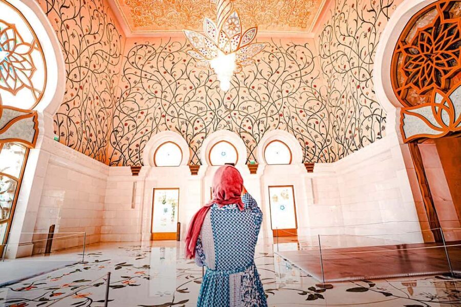 Abu Dhabi: City Tour with Sheikh Zayed Grand Mosque and More - How the Tour Balances Value and Experience