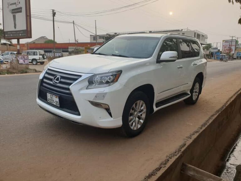 Accra: Whirlwind Guided City Tour by Car with Entry Fees - Practical Tips for Making the Most of Your Day
