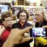 Adelaide: Central Market Early Risers Breakfast Tour - Why This Tour Works Well for Different Travelers