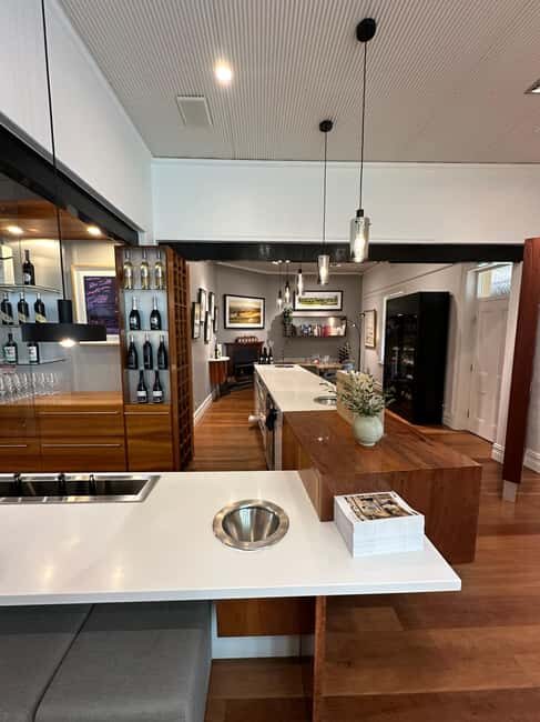 Adelaide: Private Boutique Wine Tasting & Sightseeing Tour - Why This Tour Stands Out