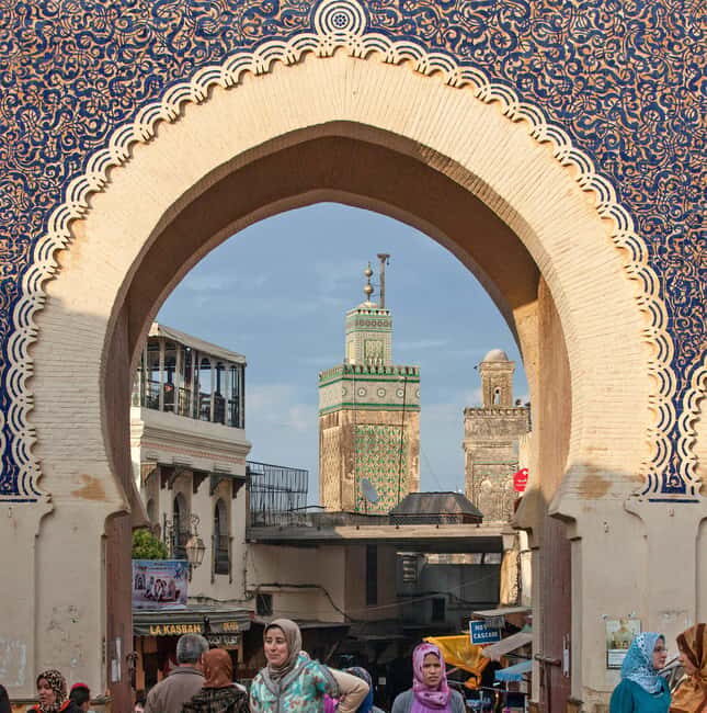 Agadir: Colorful Medina Sightseeing Guided Walking Tour - Discovering the Artisan Districts and Local Crafts