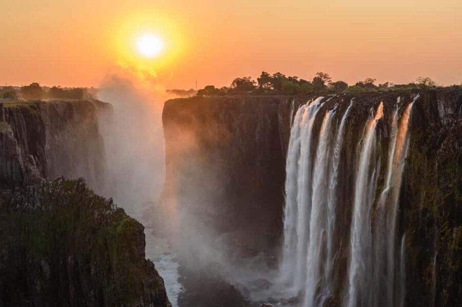 Airport Transfer, Zimbabwe & Zambia Tour Of The Falls - The Itinerary Breakdown