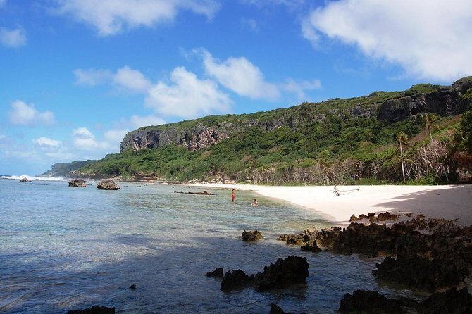 Airport Transfers from Hotel to Fua'amotu Int'l and Dom Airport - Key Points