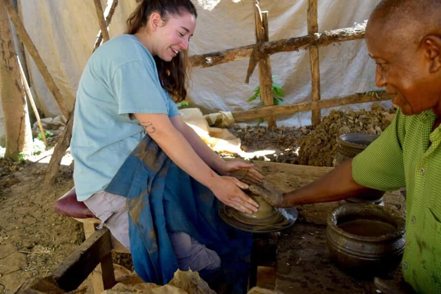 Arusha: Pottery Lesson - Discovering Tanzanian Pottery