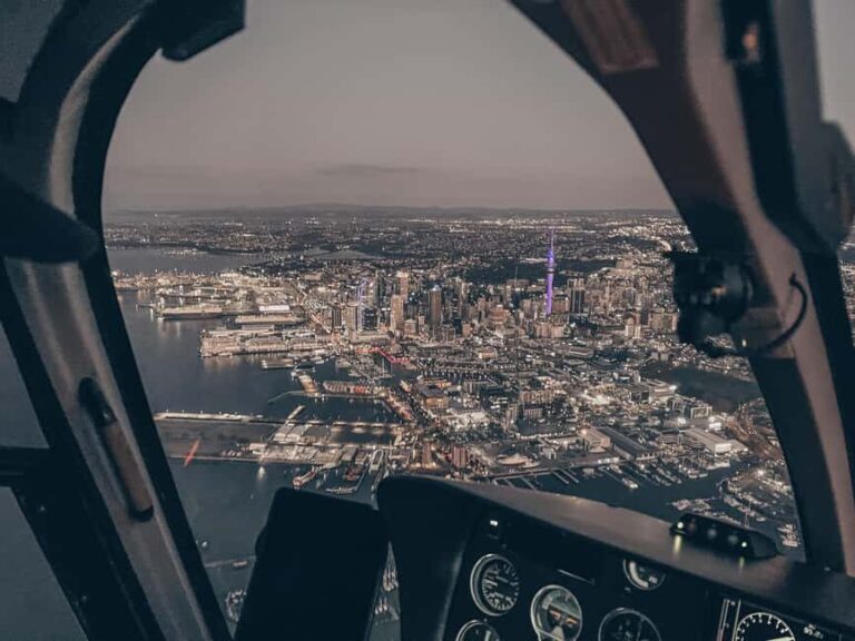 Auckland: 20min Helicopter scenic flight - City & Volcanoes - An Introduction to the Auckland Helicopter Flight