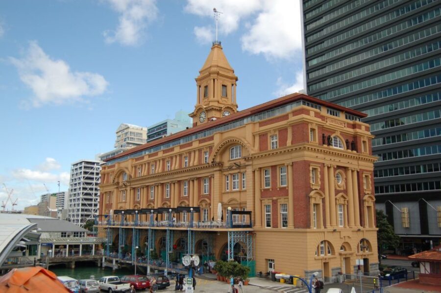 Auckland: Private Walking Tour with a Local - The Itinerary Breakdown