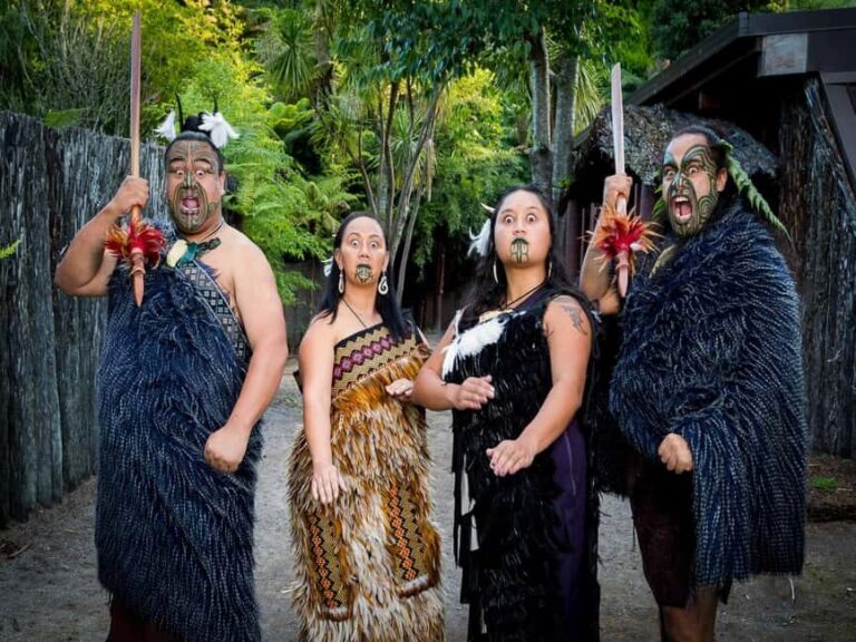 Auckland: Rotorua Mori Cultural & Geothermal Tour & Lunch - Transportation, Group Size, and Overall Value