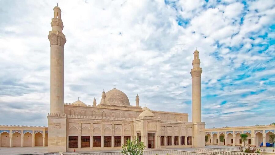 Baku: 2-Day Azerbaijan Tour with Option to Cross to Georgia - What Makes This Tour Stand Out?