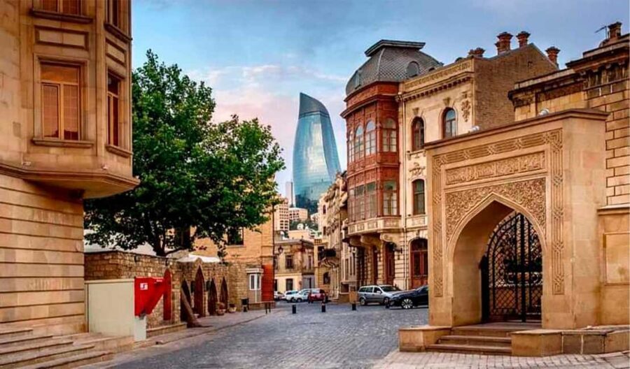 Baku: Discovery City Tour Culture, Architecture & Views - Exploring the Old City and Historic Landmarks