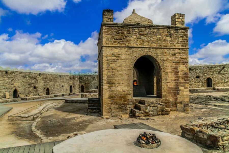 Baku: Gobustan, Ateshgah and Yanardag - The Magic of Ateshgah: The Fire Temple
