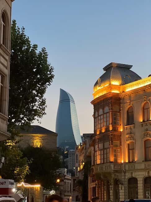 Baku: Night Panoramic Group Tour with Flame Towers 1 - The Authenticity and Atmosphere