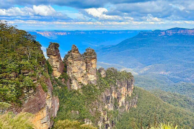 Blue Mountains Small Group Tour with Waterfall Walk & Fresh Lunch - What We Love About This Tour