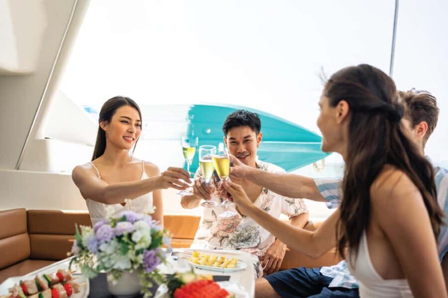 Burj Al Arab: 2-Hour Yacht Tour with BBQ Dinner - Detailed Review: What to Expect and Why It Matters