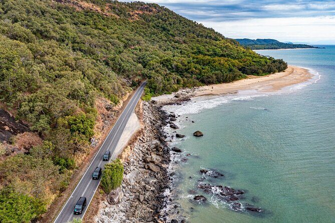 Cairns to Port Douglas ONE WAY Private Transfer 6 pax - Detailed Breakdown of the Journey