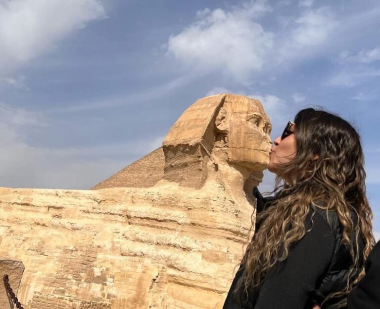 Cairo: Giza Pyramids and Islamic Cairo Guided Layover Tour - Transportation and Comfort