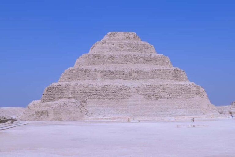 Cairo: Sakkara and Memphis 4Hours Private Tour With transfer - Exploring Sakkara: The World’s Oldest Pyramid