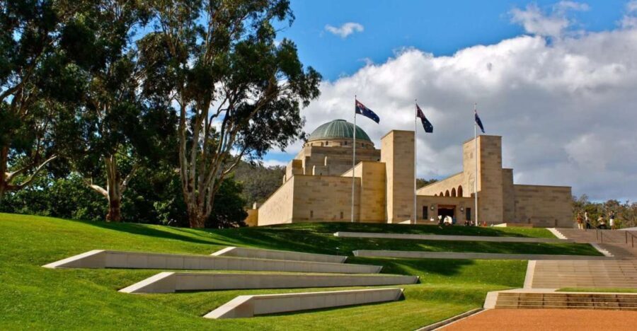 Canberra: City Highlights Day Tour with Entrance Fees - Why This Tour is a Great Choice