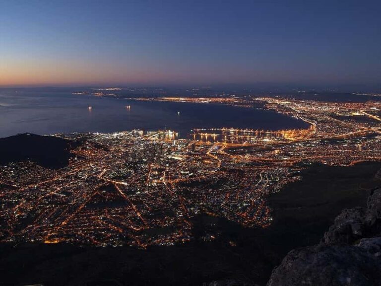 Cape Town by Night: City Tour & Scenic Views - The Comfort and Convenience of Guided Travel