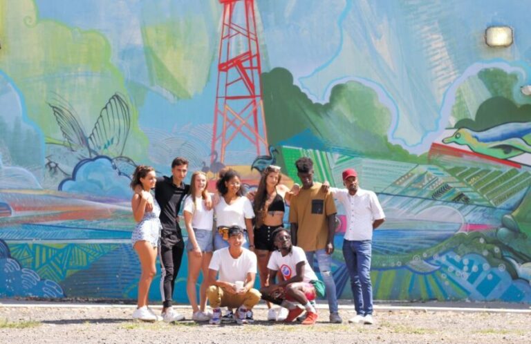 Cape Town: District Six Coffee & Culture Guided Walking Tour - The Experience: A Balance of History, Art, and Community