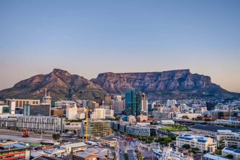 Cape Town: Private Full-Day City Tour of Top Attractions - Signal Hill: The Best Spot for Scenic Photos